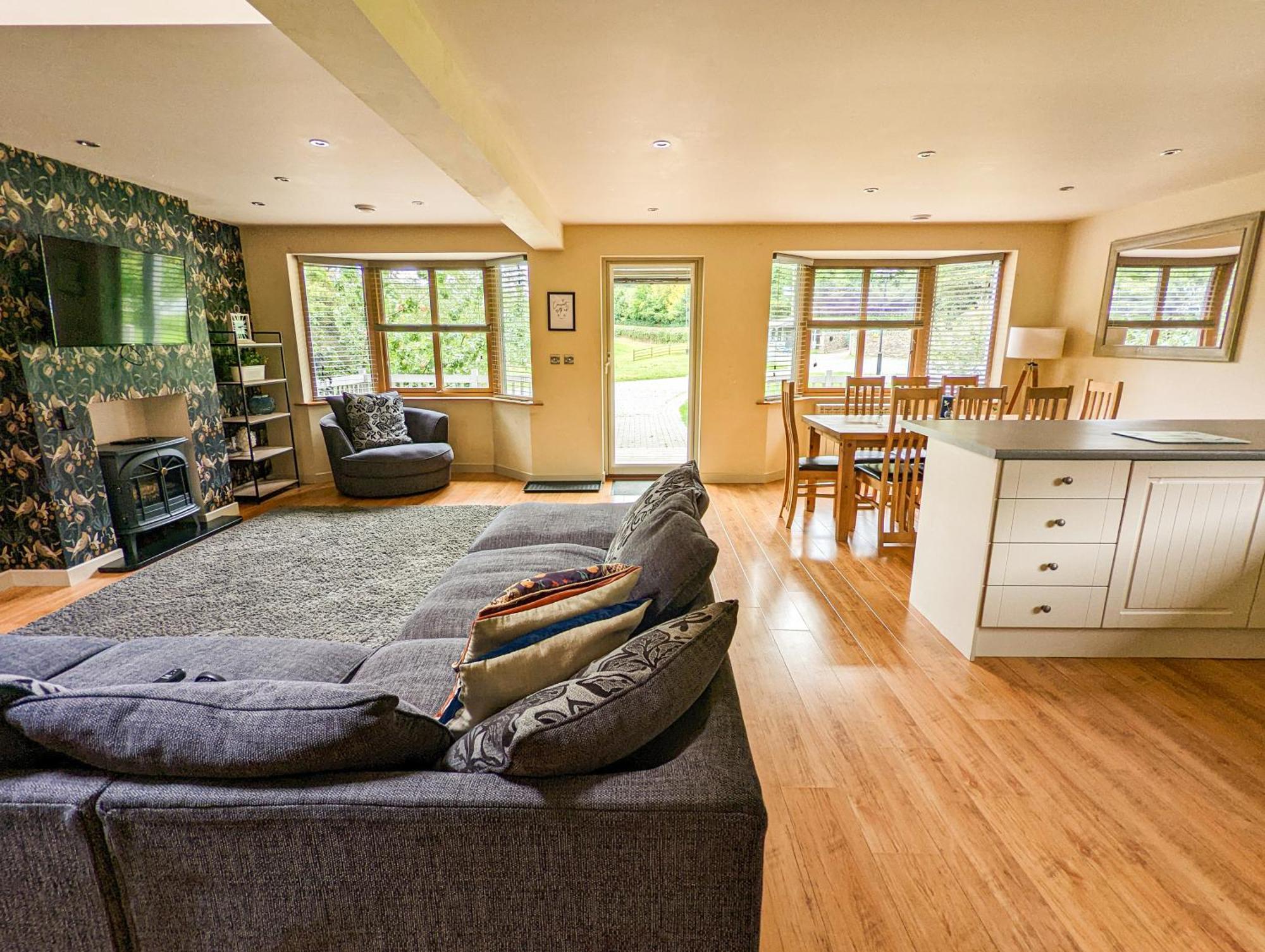 Villa Elm Escapes Knighton  Exterior foto